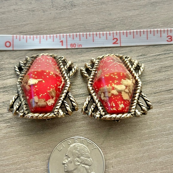 Vintage Gold-Tone and Red Cabochon Clip-On Earrings - Picture 6 of 8